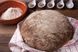Selbstgebackenes Brot mit Brotgewürzen