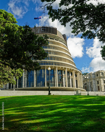 Cuadros en Lienzo The Beehive - New Zealand parliament building in Wellington.