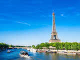 Fototapeta Paryż - パリ　エッフェル塔とセーヌ川