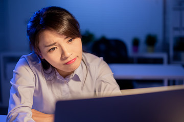 Canvas Print - woman overtime work