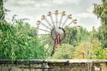 Abandoned Ferris Wheel In Amusement Park In Pripyat, Chernobyl Area