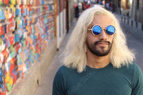 Man With Long Blonde Dyed Hair And Cool Sunglasses Kaufen