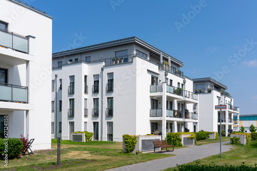 Fotografía modern real estate and condominium with several apartments and penthouses white