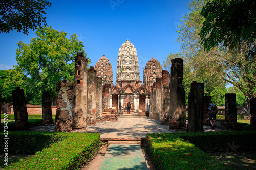 Fotografía Wat Si Sawai (Sri Savaya) in Sukhothai Historical Park In Thailand