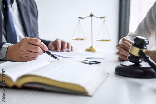 Fotografía Consultation and conference of professional businesswoman and Male lawyers working and discussion having at law firm in office