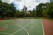 Quadra de esporte em um parque na cidade de São Paulo, Brasil