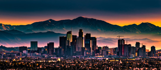 Fototapete - Early morning sunrise overlooking Los Angeles California
