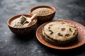 Wall Mural - bajra / sorghum ki roti or pearl millet flat bread