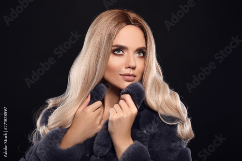 Blonde Woman In Fur Coat Ombre Blond Curly Hair Beauty Fashion