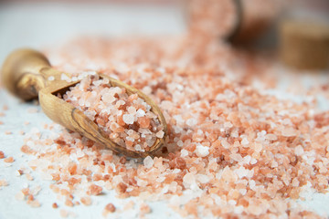 Canvas Print - Pink Salt in Scoop