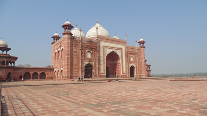 Taj Mahal mosque in Agra, India