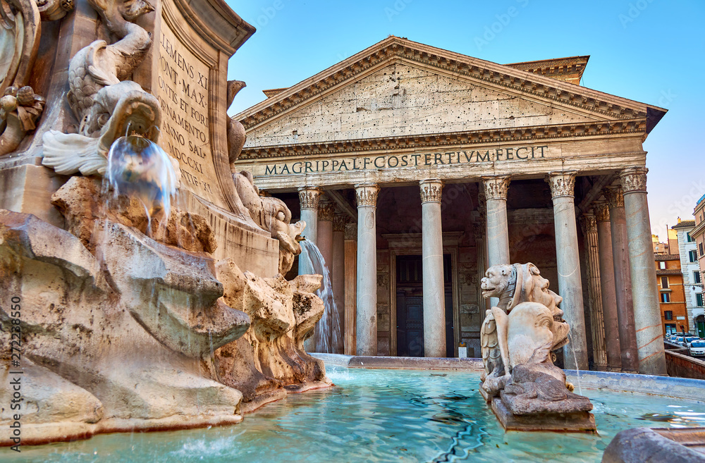 view of fountain near pantheon, rome - obrazy, fototapety, plakaty 