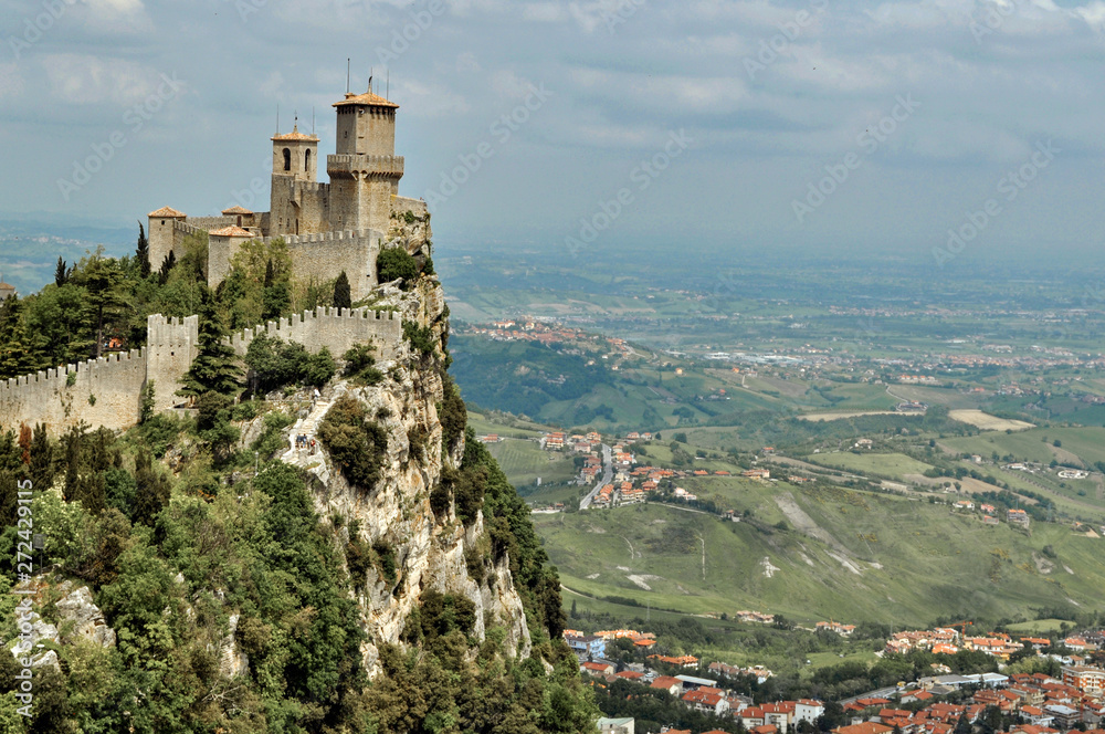 Obraz na płótnie View of San Marino w salonie