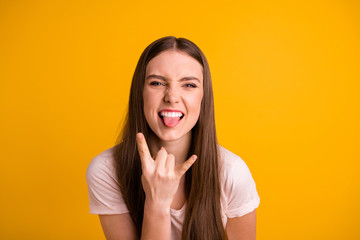 Close up photo of charming pretty lovely trendy teen teenager have free time excited excitement fool foolish dressed fashionable charming outfit isolated over colorful background