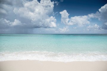 Wall Mural - A VIEW OF A BEAUTIFUL BEACH