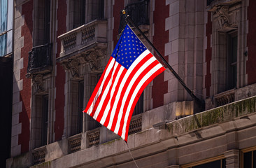 Fototapete - American flag in Manhattan New York downtown