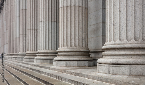Cuadros en Lienzo Stone pillars row and stairs detail. Classical building facade