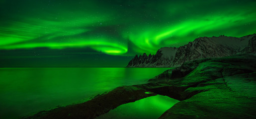 Wall Mural - aurora over tugeneset