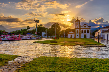 Fototapete - Historical center of Paraty at sunset, Rio de Janeiro, Brazil. Paraty is a preserved Portuguese colonial and Brazilian Imperial municipality