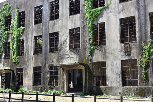 日本の広島県の大久野島の日本軍の工場の跡地の廃墟 Buy This Stock Photo And Explore Similar Images At Adobe Stock Adobe Stock
