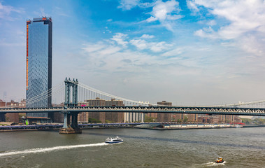 Fototapete - Manhattan Bridge over East river, New York city, view from Brooklyn bridge