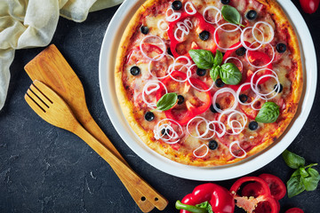 Wall Mural - pizza with tomatoes, cheese, onions, ham, olives