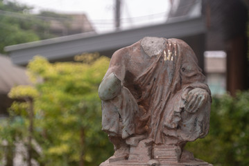 statue of an angel in cemetery