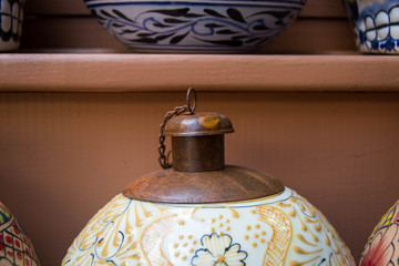 Outdoor cultural lantern with cap