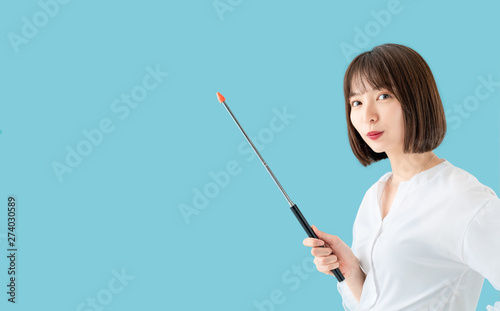 指示棒を持つ女性 Stock 写真 Adobe Stock 指示棒を持つ女性 Stock 写真 Adobe Stock