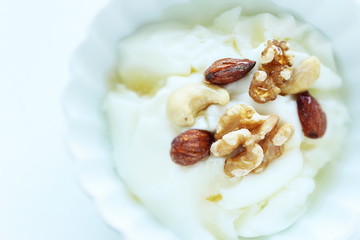 Mixed nut and honey yogurt