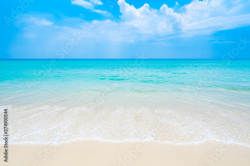 Fotografía The clean and beautiful white beach of southern Thailand