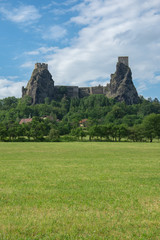 Wall Mural - Ruin of Trosky Castle - Bohemian Paradise Czech Republic