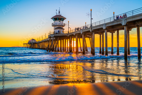 Fotografía Huntington Beach Pier At Sunset