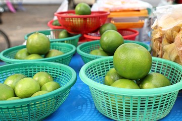 Sticker - lemons at the street food