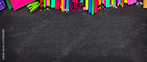 Cuadros en Lienzo School supplies top border banner