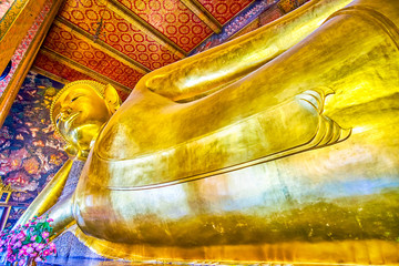 Canvas Print - Lord Buddha in nirvana, Wat Pho temple, Bangkok, thailand