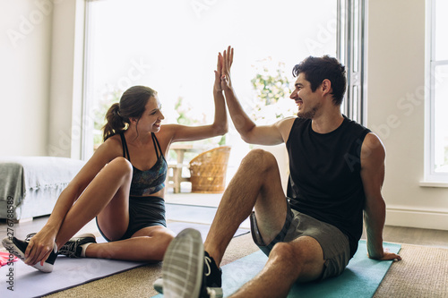 Fotografía Couple after a successful workout session