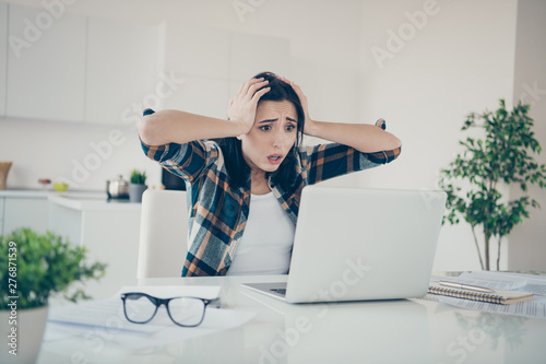Fotomural Close up photo of disappointed youth collar employee have fear horrible novelty