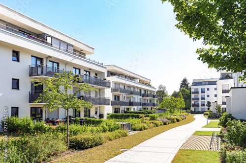 Fotomural Residential area with apartment buildings in the city