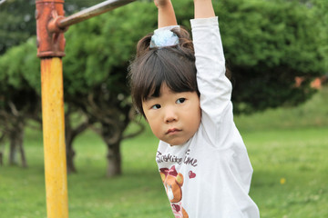 Wall Mural - 鉄棒　3歳児