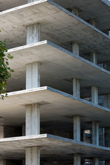 Structure in reinforced concrete building