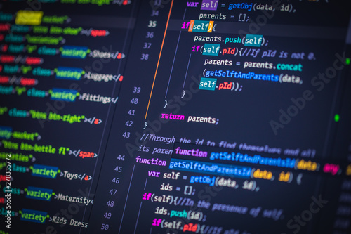 Fotomural Developer screen with colored website programming code