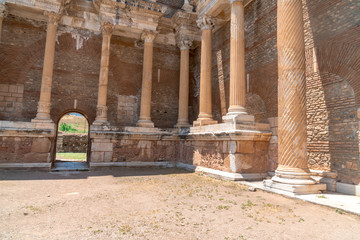 Canvas Print - Sardes Ancient City Ruins