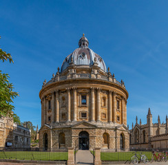 Wall Mural - The Bodleian Library in Oxford on a bright sunny day. Panorama, place for text.