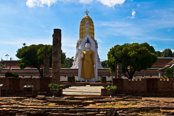 buddha statue in front of sky