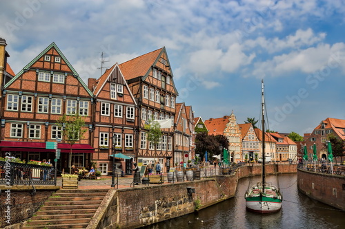 Fotomural hafen in der altstadt von stade, deutschland