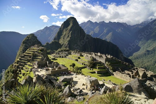 Cuadros en Lienzo Machu Picchu ruin in the Andes Mountains, Peru