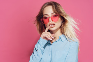 Poster - portrait of a girl in glasses