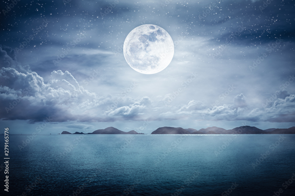 Unn Background Beautiful sky with super moon over seascape. Serenity nature background ...