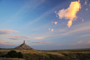 Wall Mural - Chimney Rock National Historic Site in early morning, western Nebraska, USA